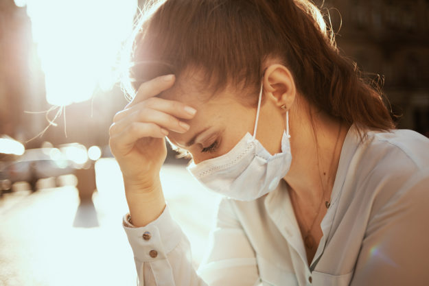 woman struggling with her mental health during the coronavirus pandemic
