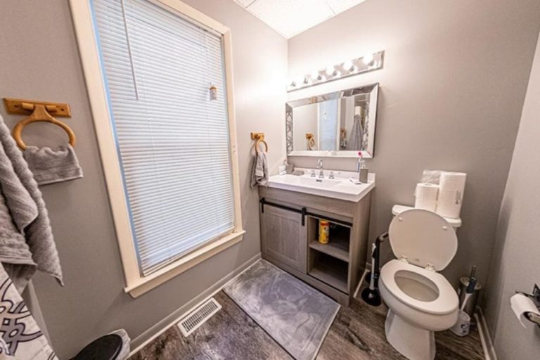 an empty bathroom illustrating can you overdose on xanax scenario